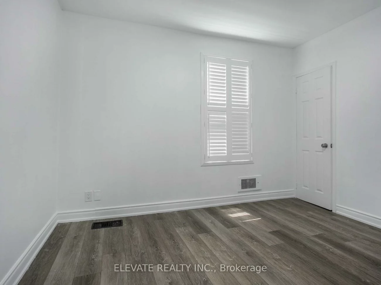 65, Coxwell, Woodbine Corridor, Toronto