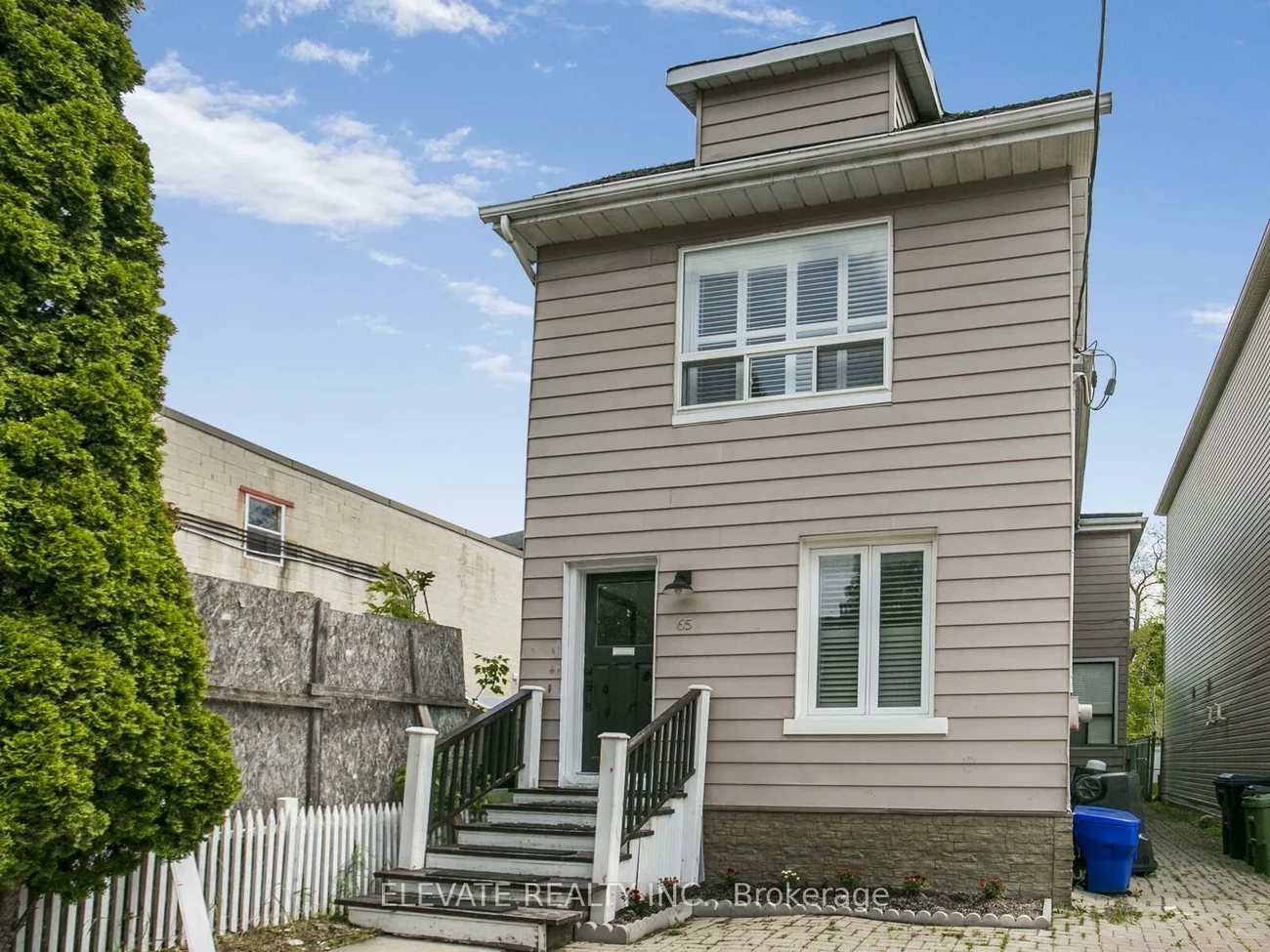 65, Coxwell, Woodbine Corridor, Toronto