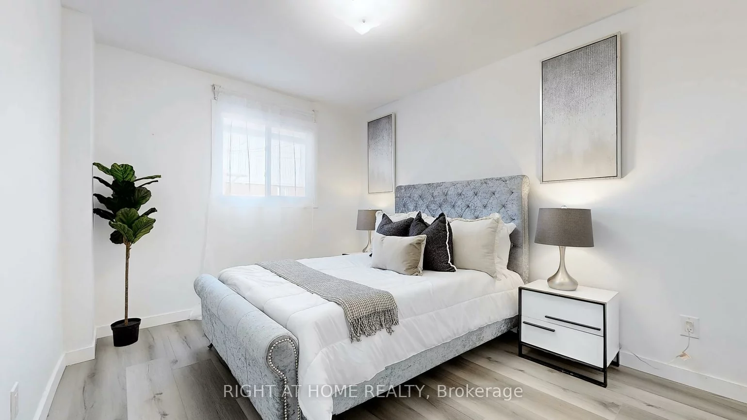 12A, Kenmore, Clairlea-Birchmount, Toronto
