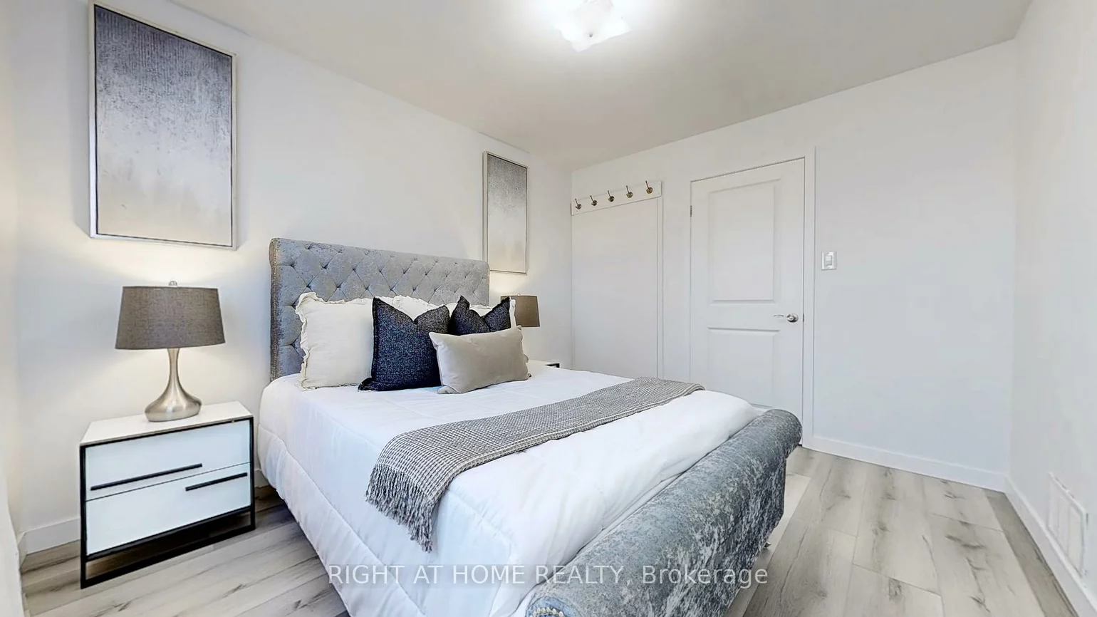 12A, Kenmore, Clairlea-Birchmount, Toronto