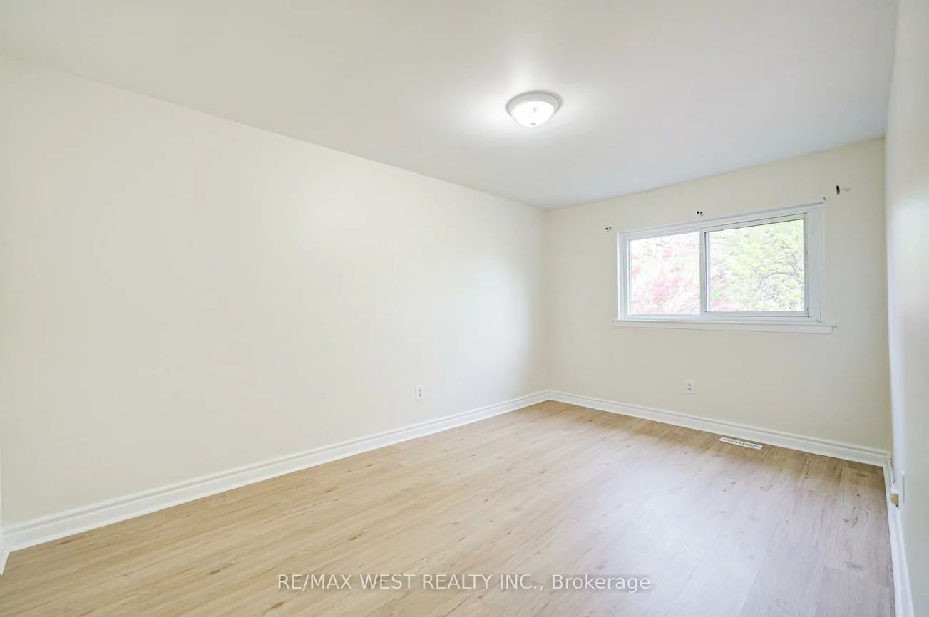 52, Burkwood, Malvern, Toronto