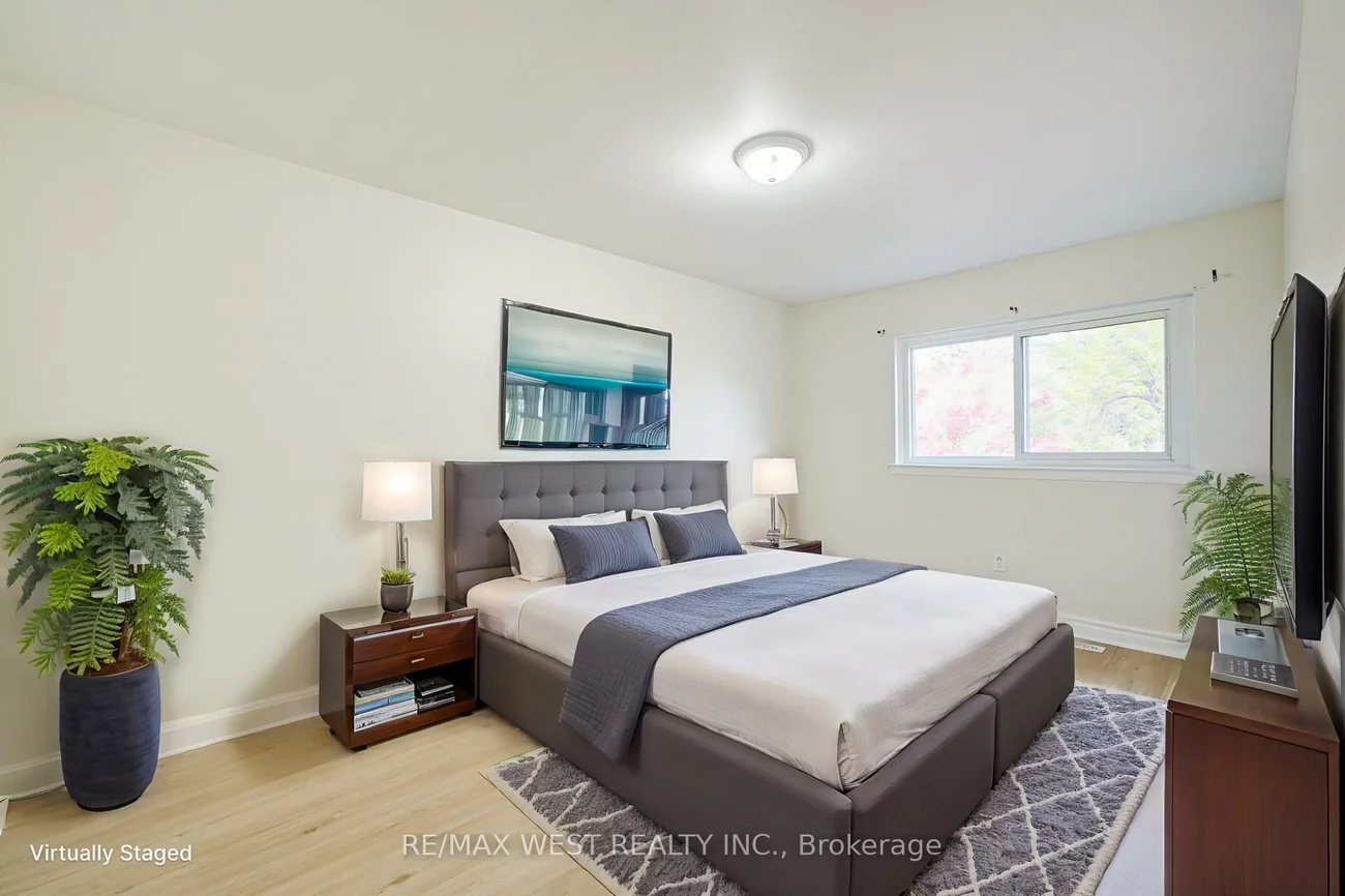 52, Burkwood, Malvern, Toronto