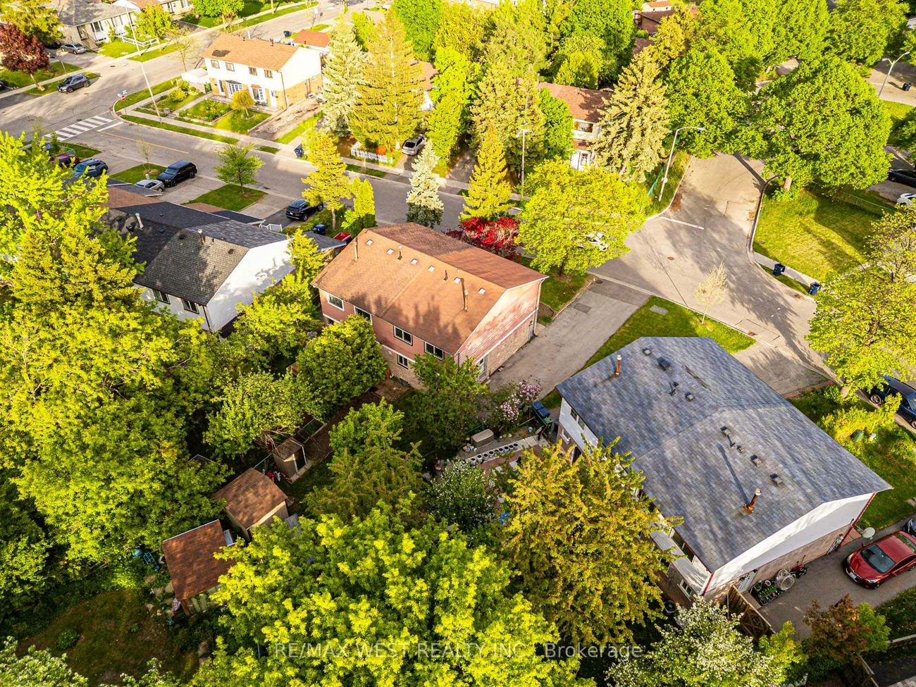 52, Burkwood, Malvern, Toronto