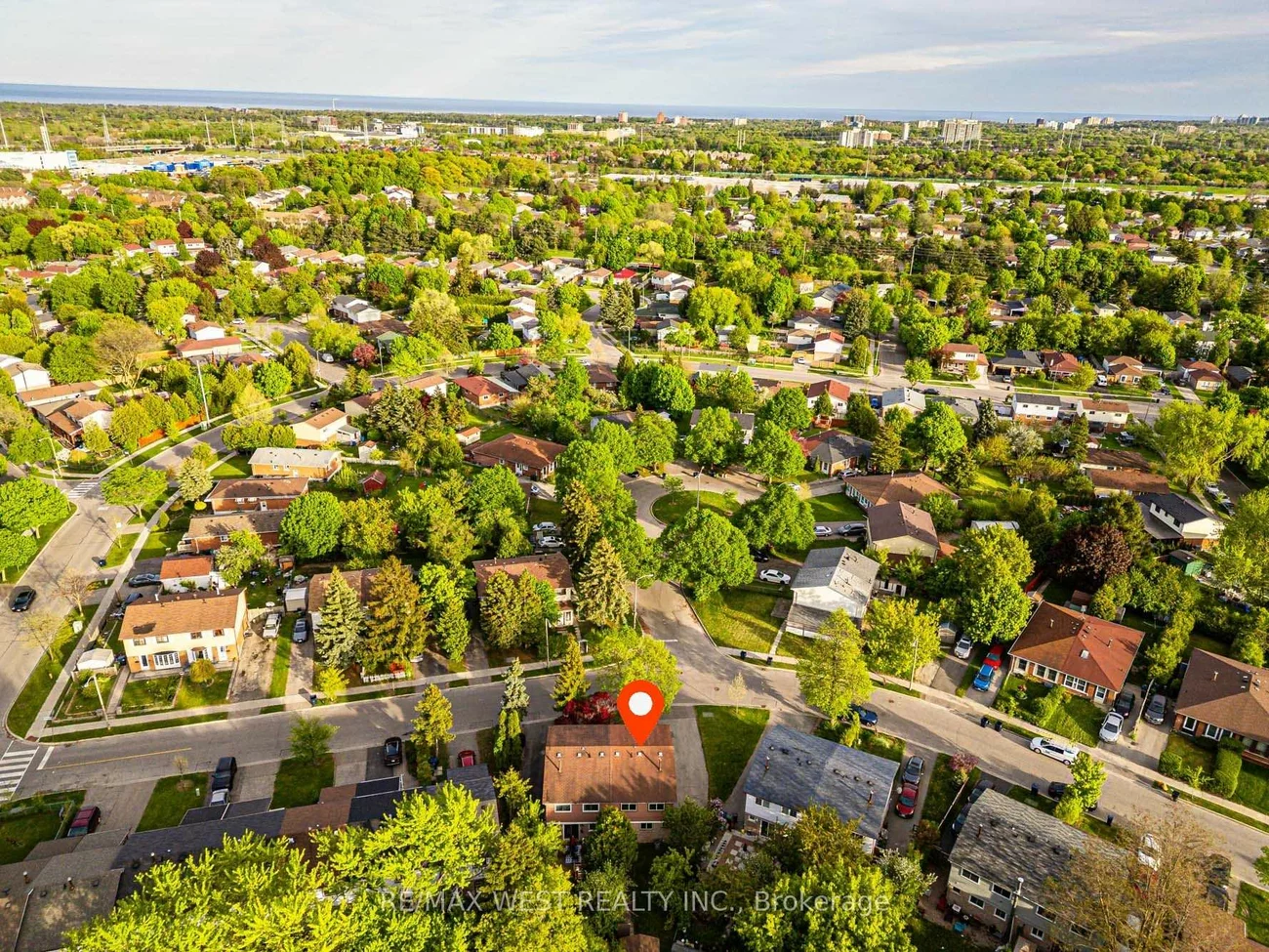 52, Burkwood, Malvern, Toronto