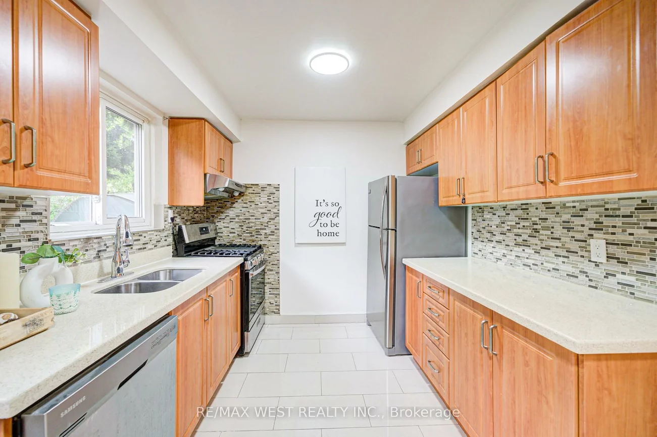 52, Burkwood, Malvern, Toronto