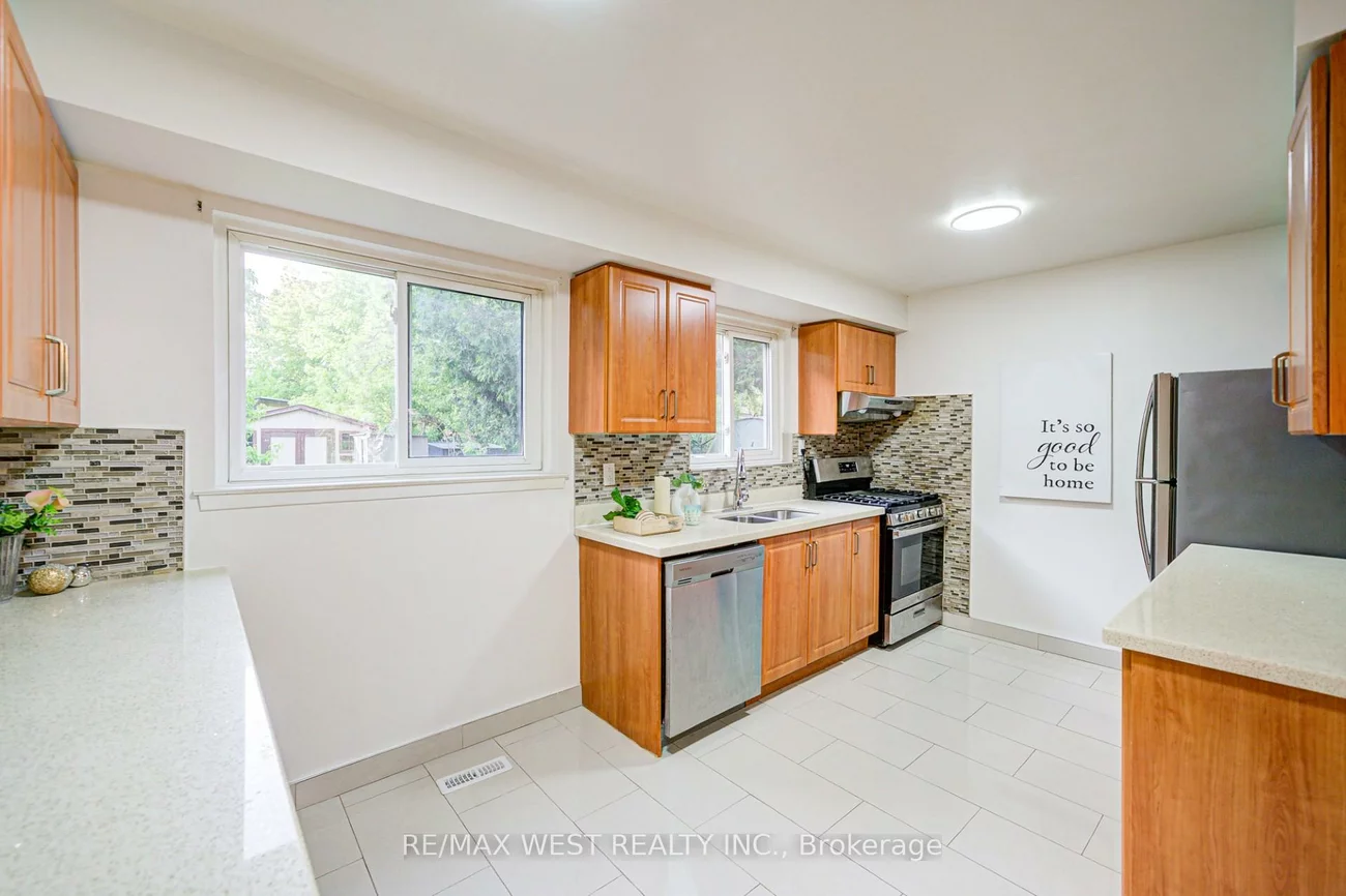 52, Burkwood, Malvern, Toronto