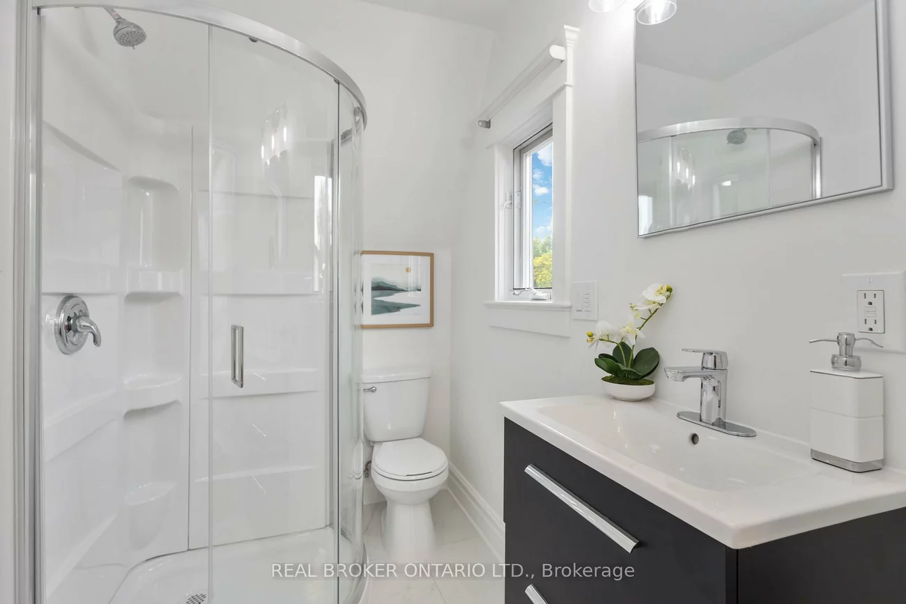 284, Waverley, The Beaches, Toronto