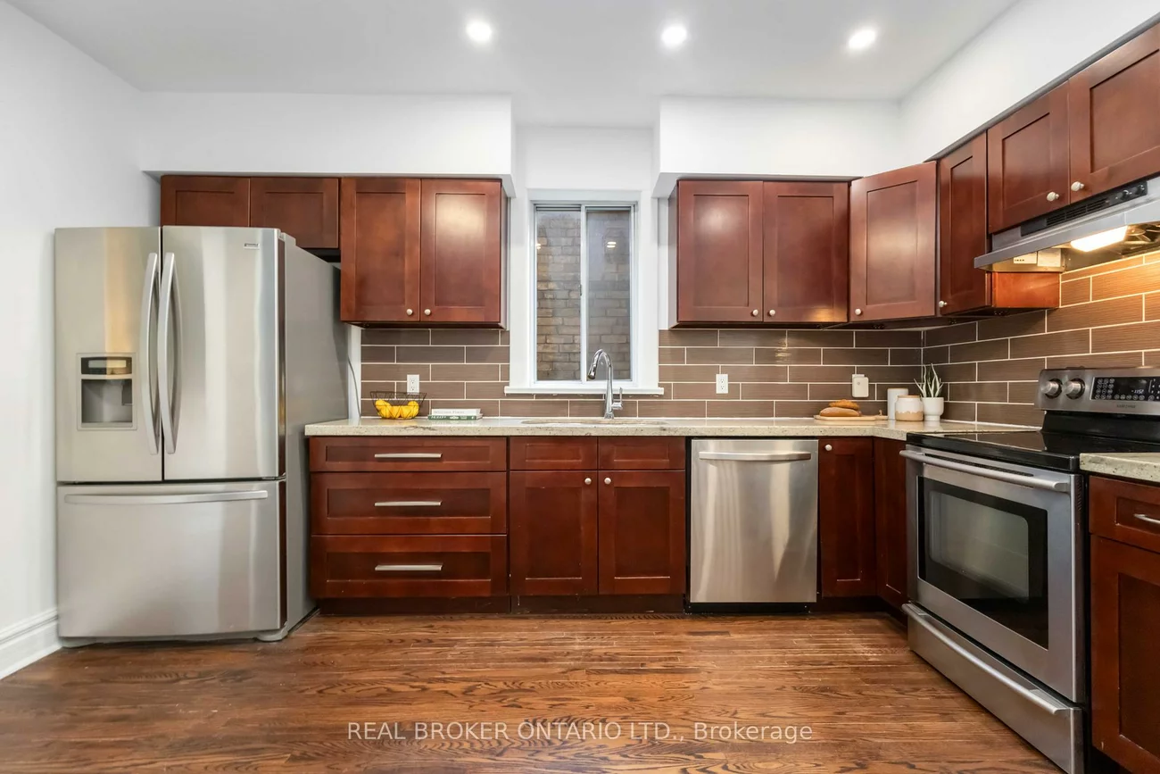 284, Waverley, The Beaches, Toronto