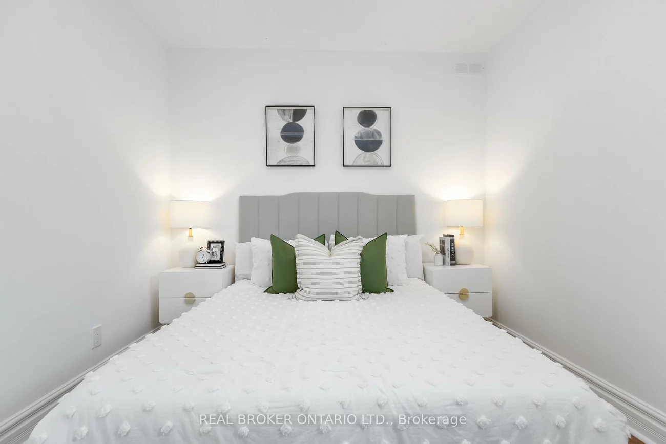 284, Waverley, The Beaches, Toronto