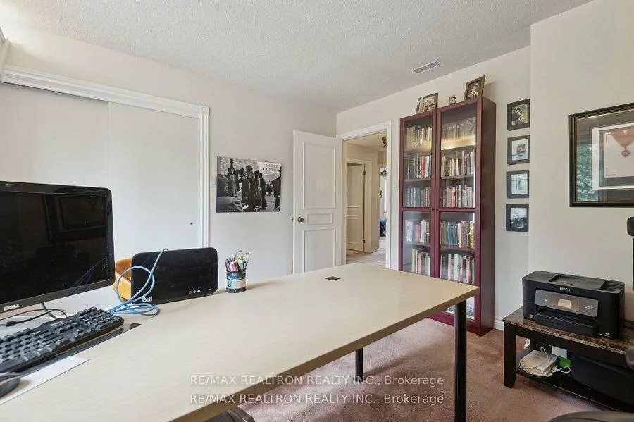 6, Redland, Cliffcrest, Toronto