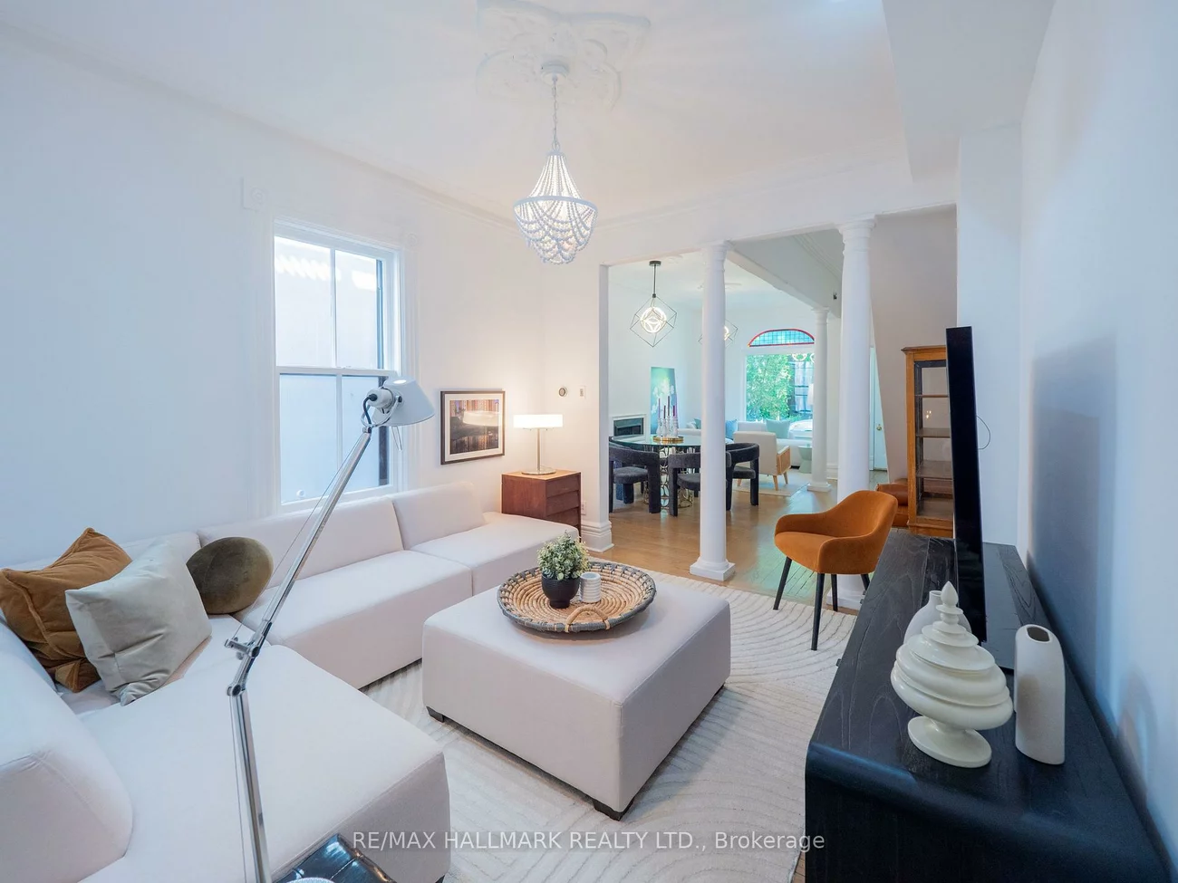 67, Langley, North Riverdale, Toronto