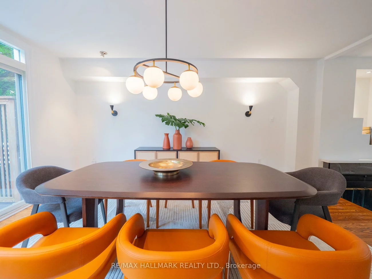 67, Langley, North Riverdale, Toronto