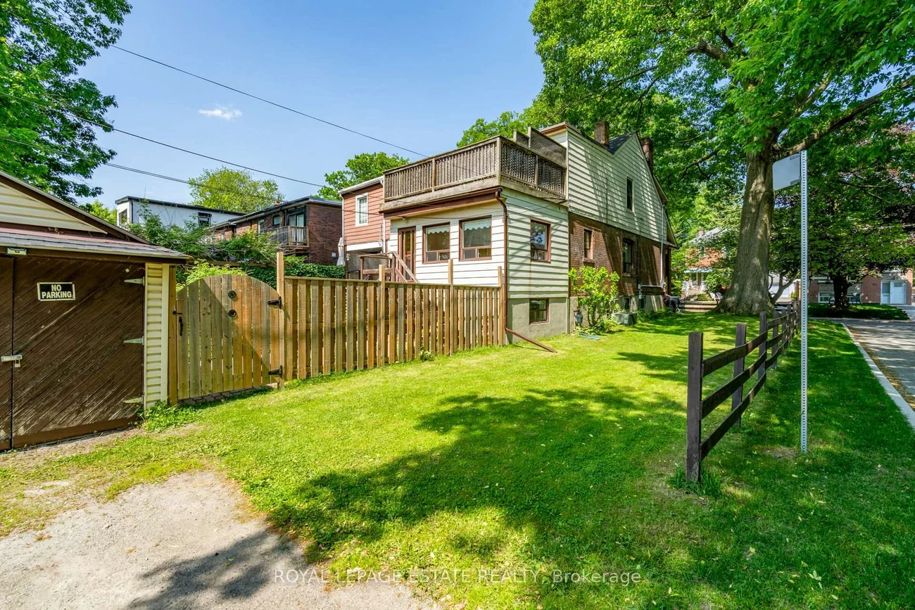 54, Kenilworth, The Beaches, Toronto