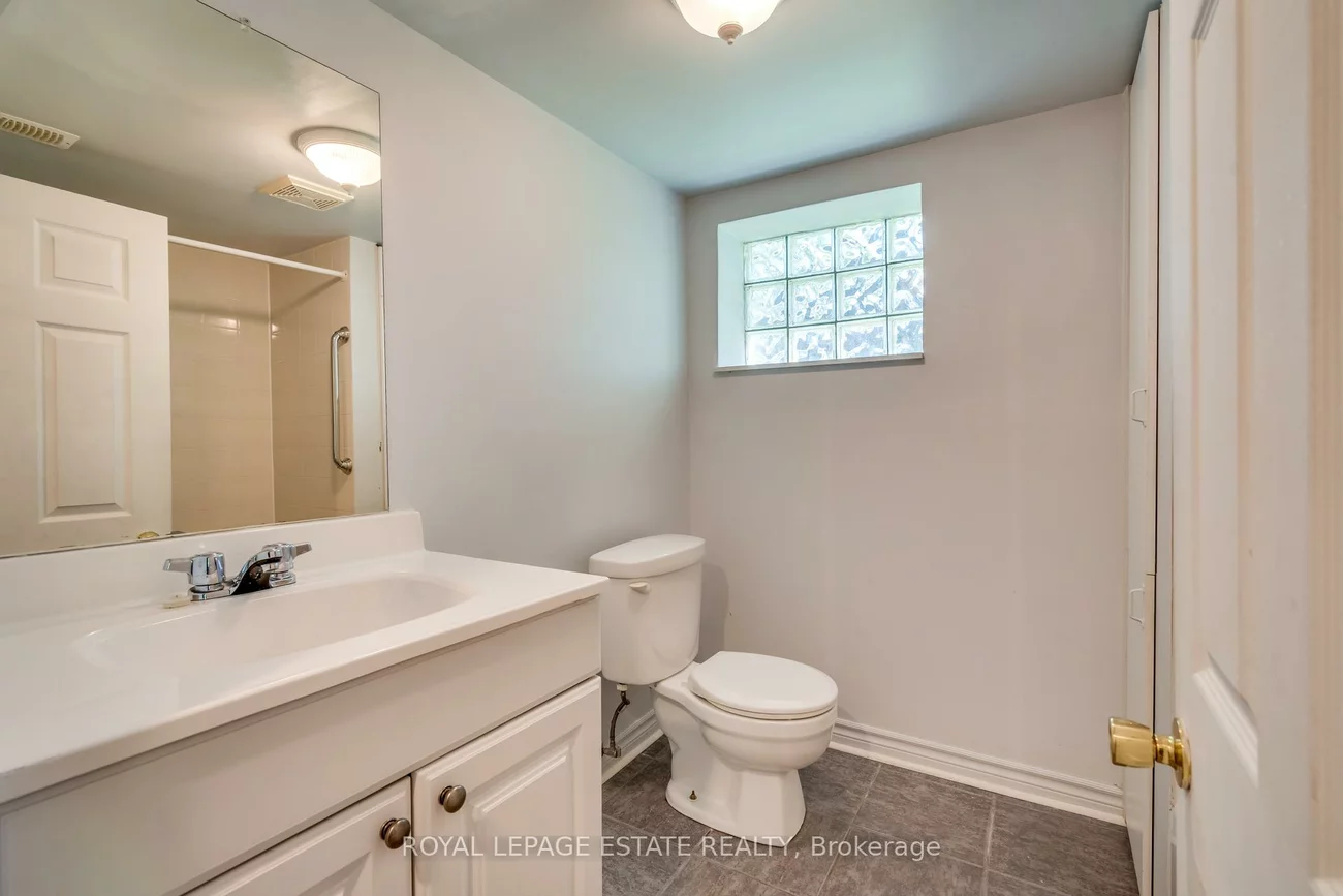 54, Kenilworth, The Beaches, Toronto