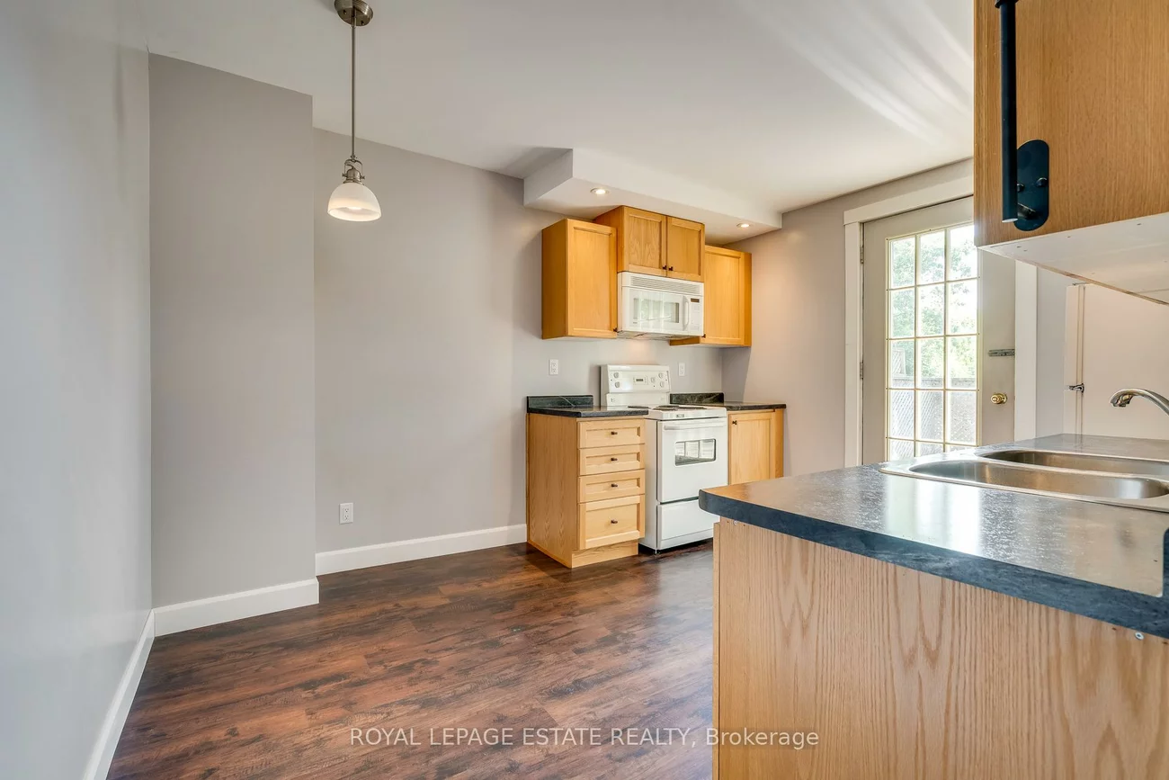 54, Kenilworth, The Beaches, Toronto