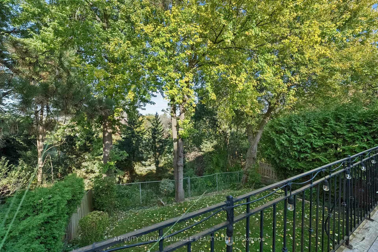 28, Landfair, Woburn, Toronto