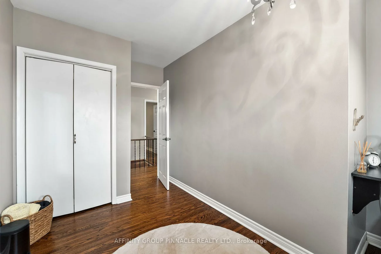 28, Landfair, Woburn, Toronto