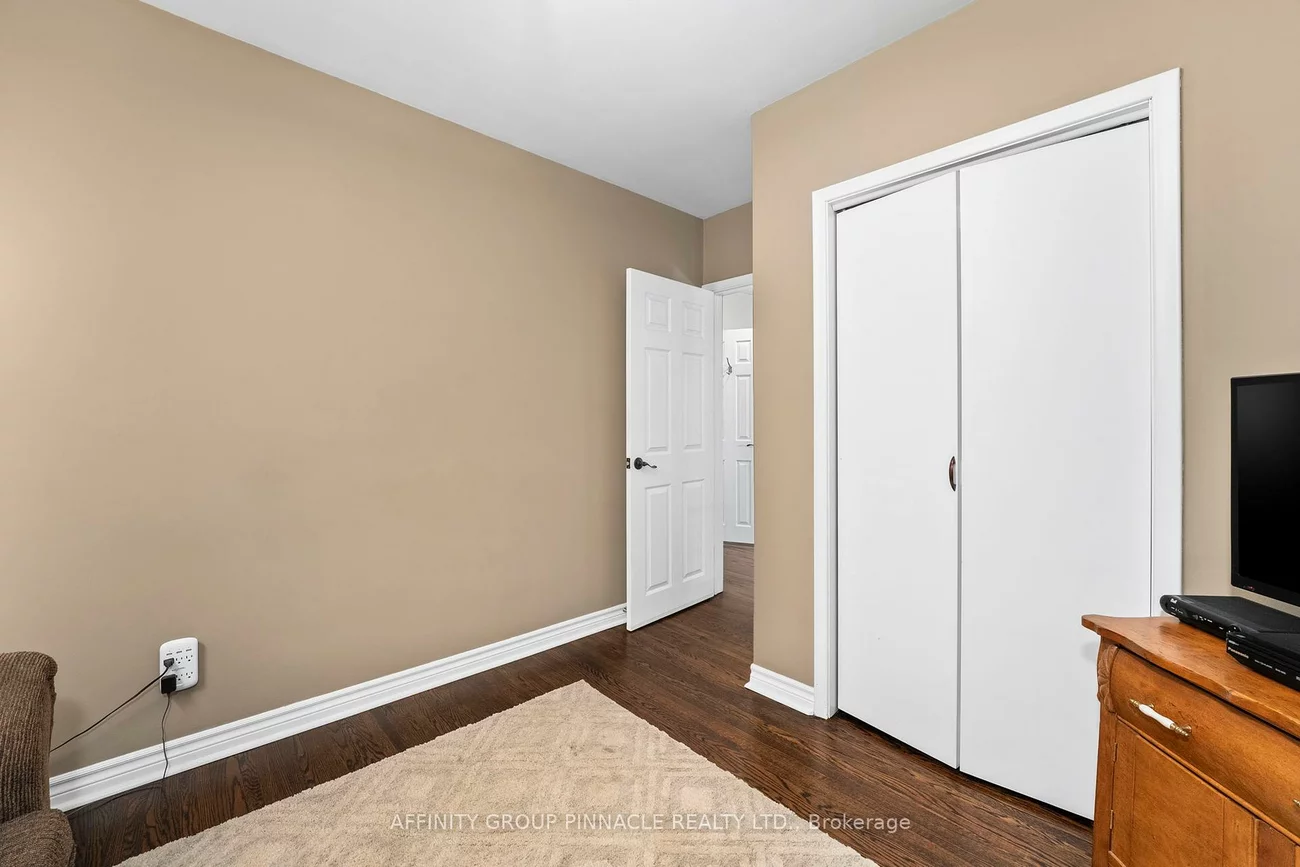 28, Landfair, Woburn, Toronto