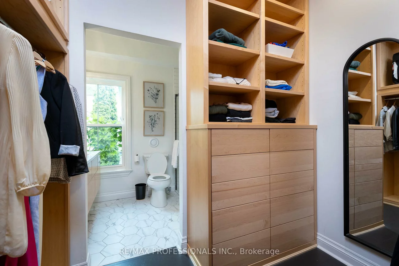 26, Wardell, South Riverdale, Toronto