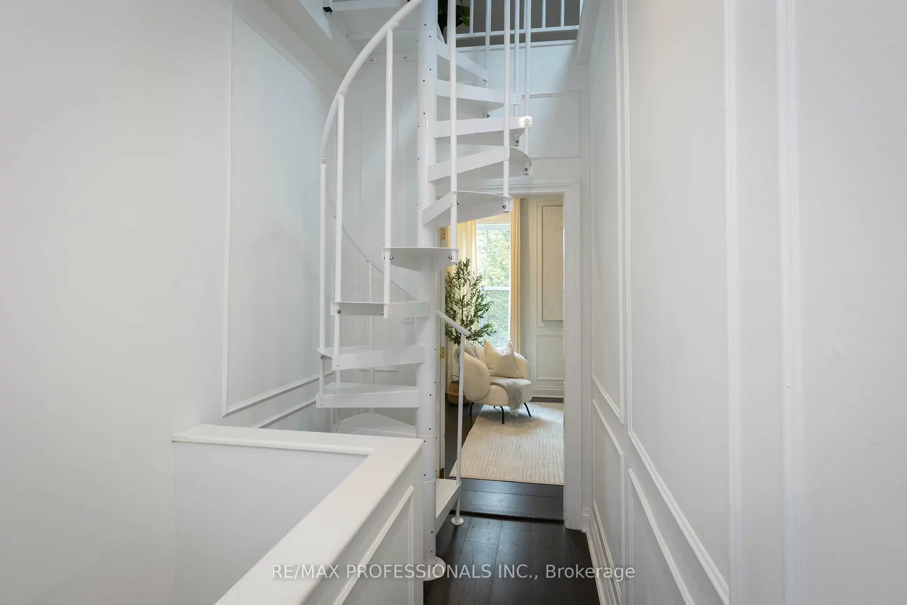 26, Wardell, South Riverdale, Toronto