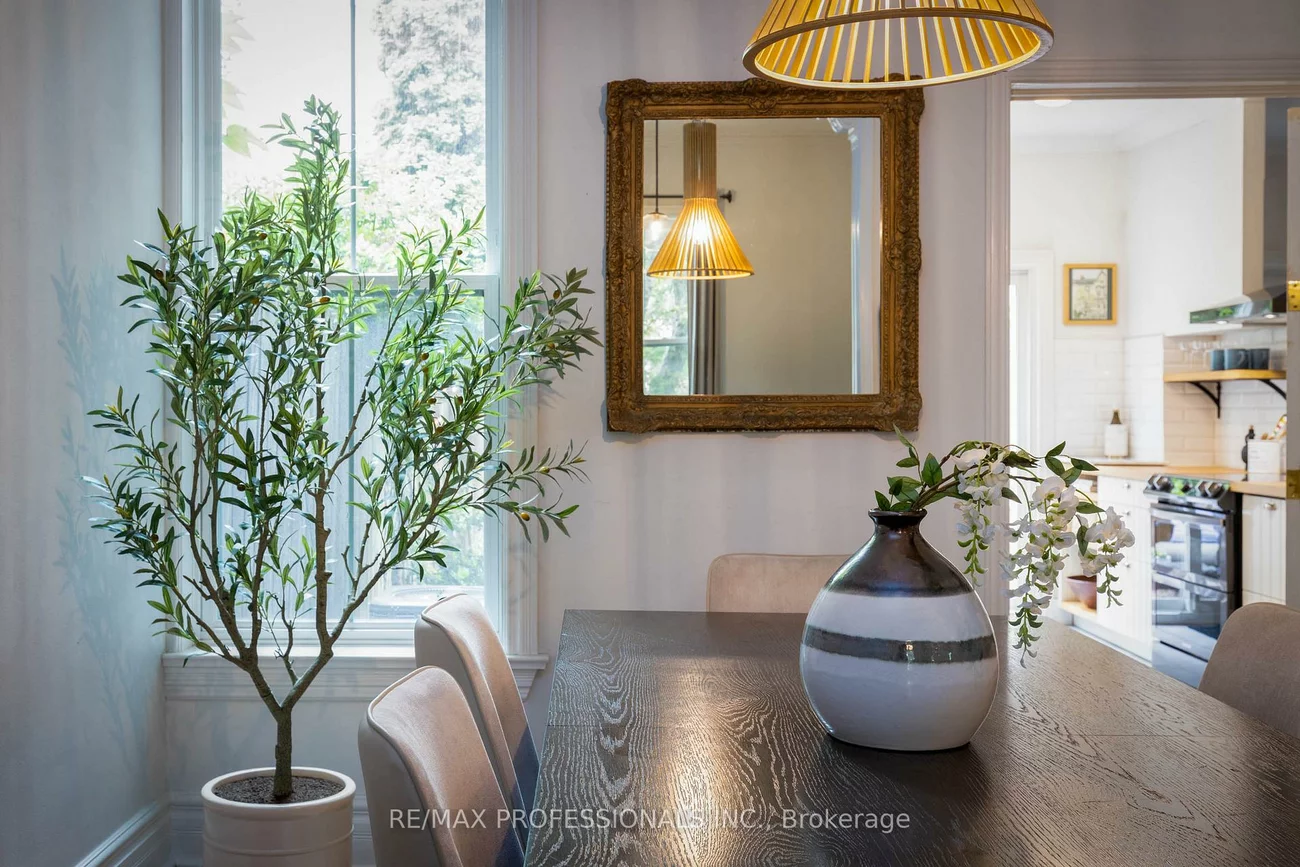 26, Wardell, South Riverdale, Toronto