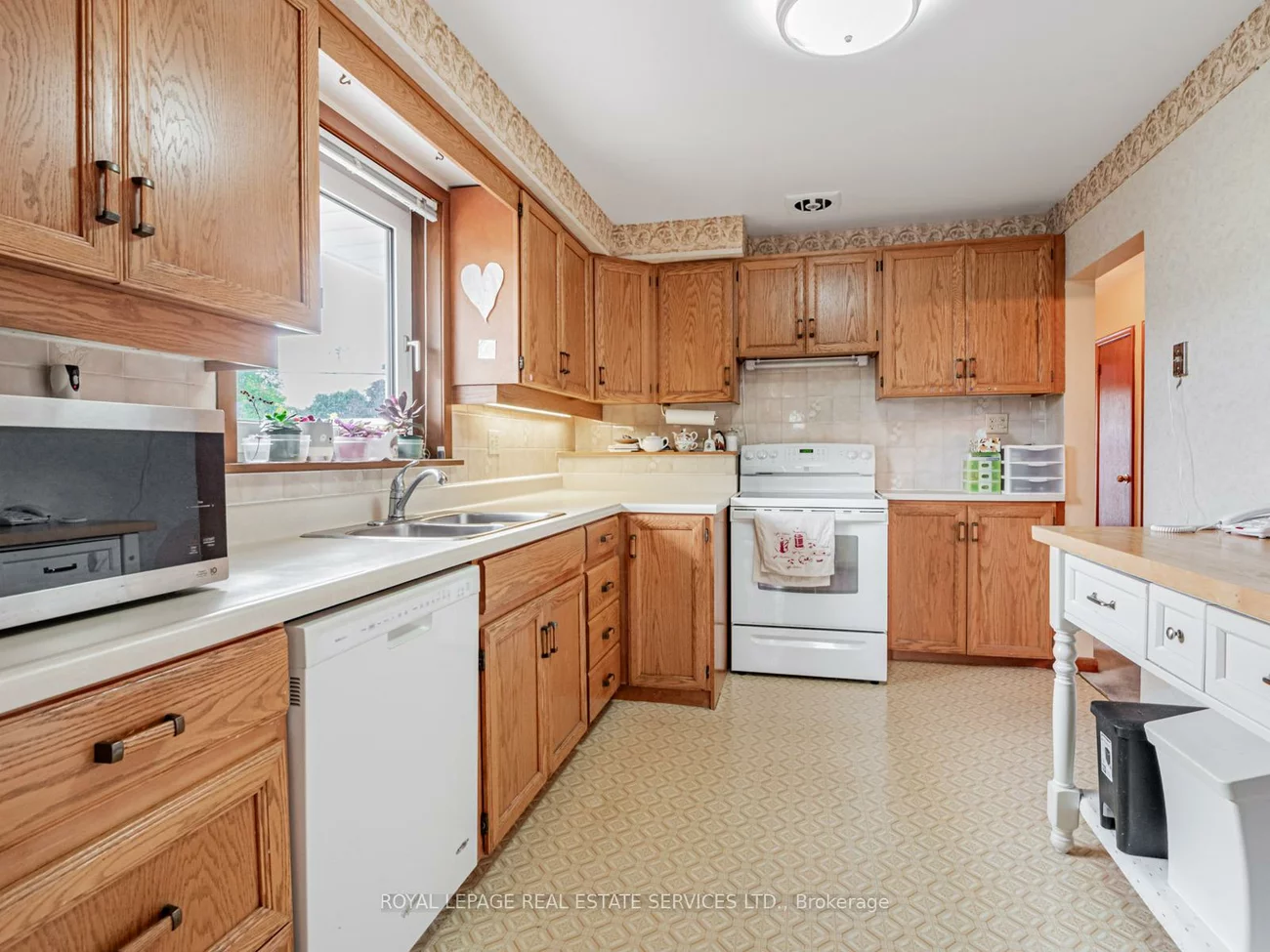 10, Chatsmere, Woburn, Toronto