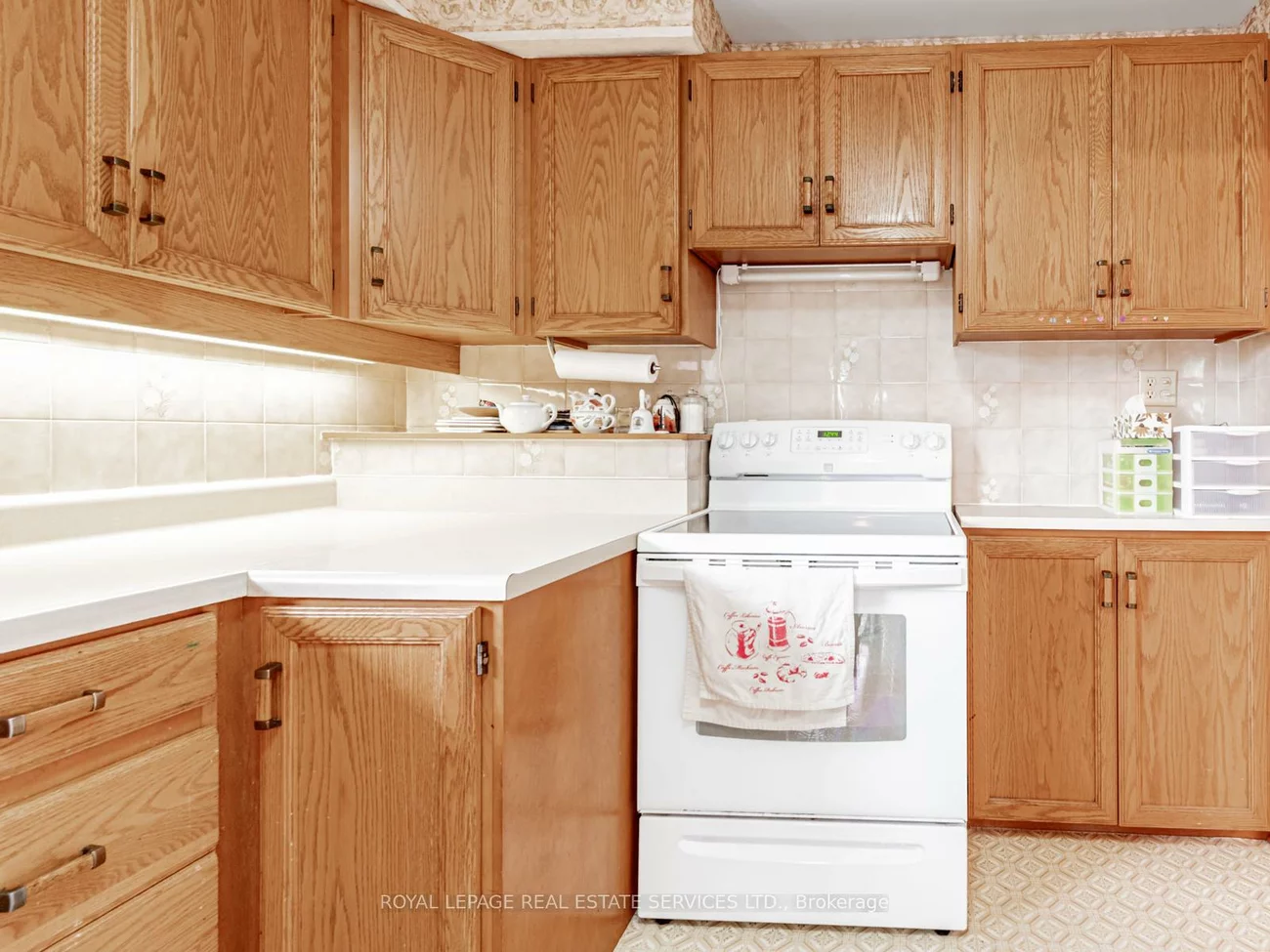 10, Chatsmere, Woburn, Toronto