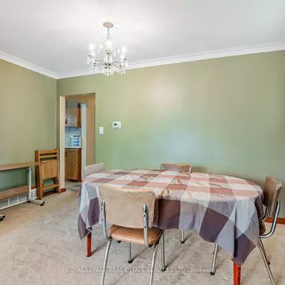 10, Chatsmere, Woburn, Toronto