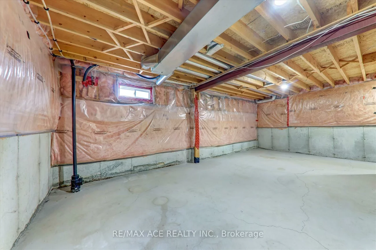 7, Glacier, Rouge E11, Toronto