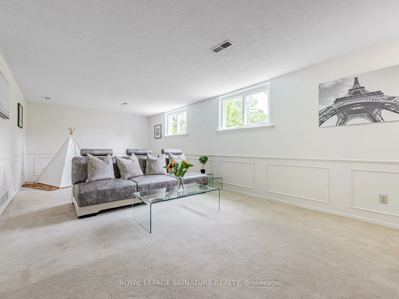 23, Rainier, L'Amoreaux, Toronto