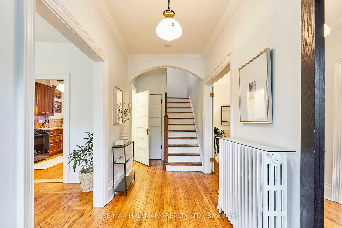 183, Balsam, The Beaches, Toronto