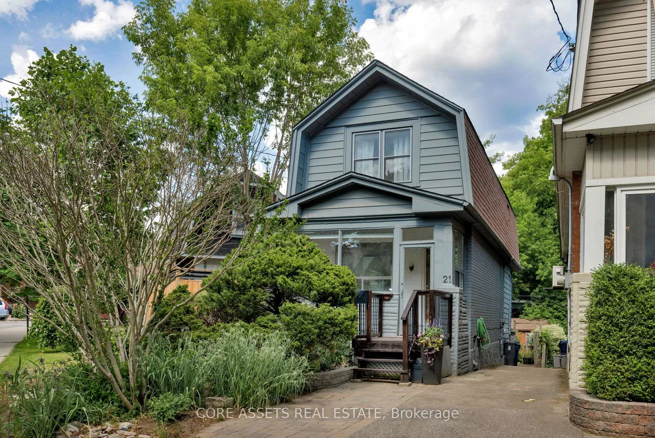 21, West Lynn, Woodbine Corridor, Toronto
