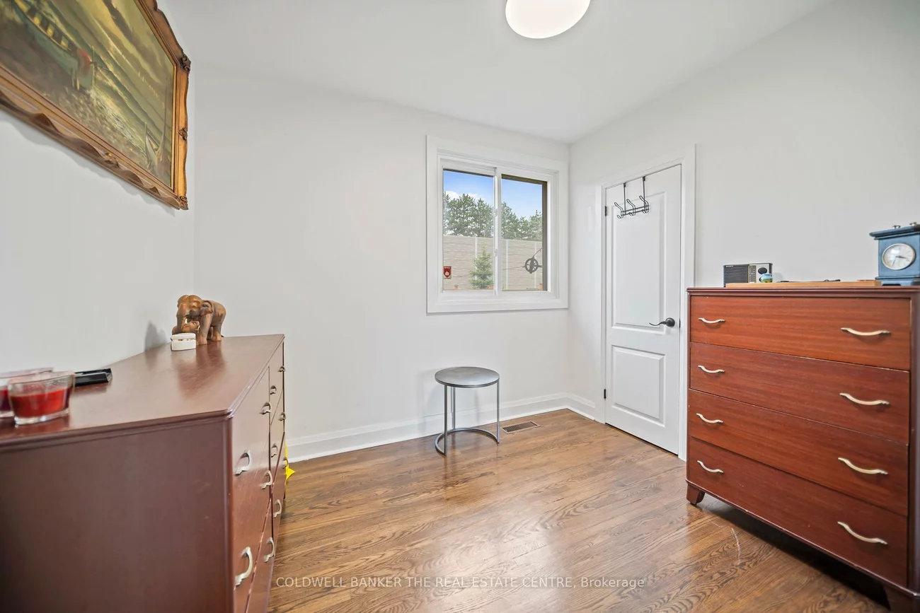 135, Lord Roberts, Eglinton East, Toronto