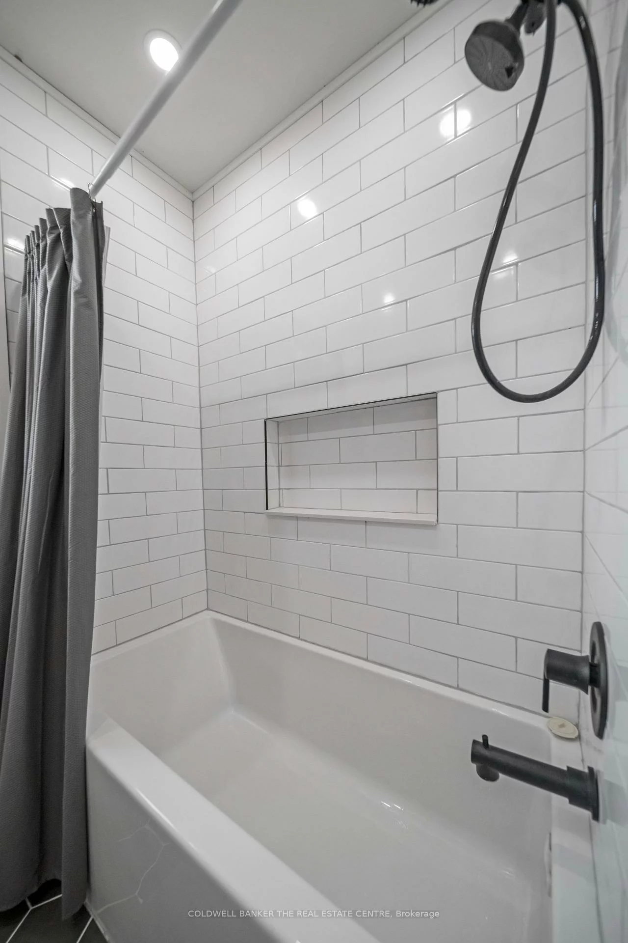 135, Lord Roberts, Eglinton East, Toronto