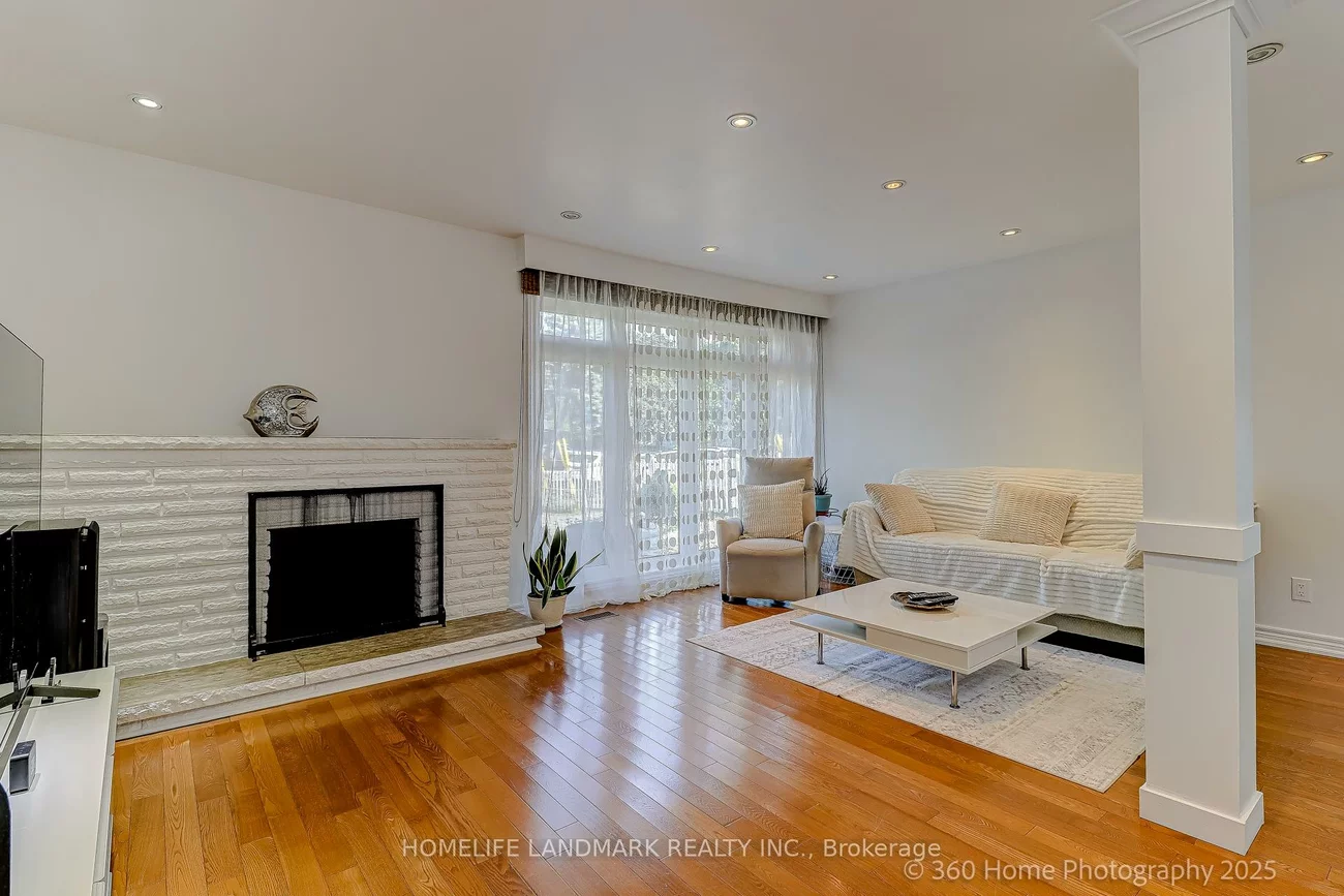 38, Moorecroft, Ionview, Toronto