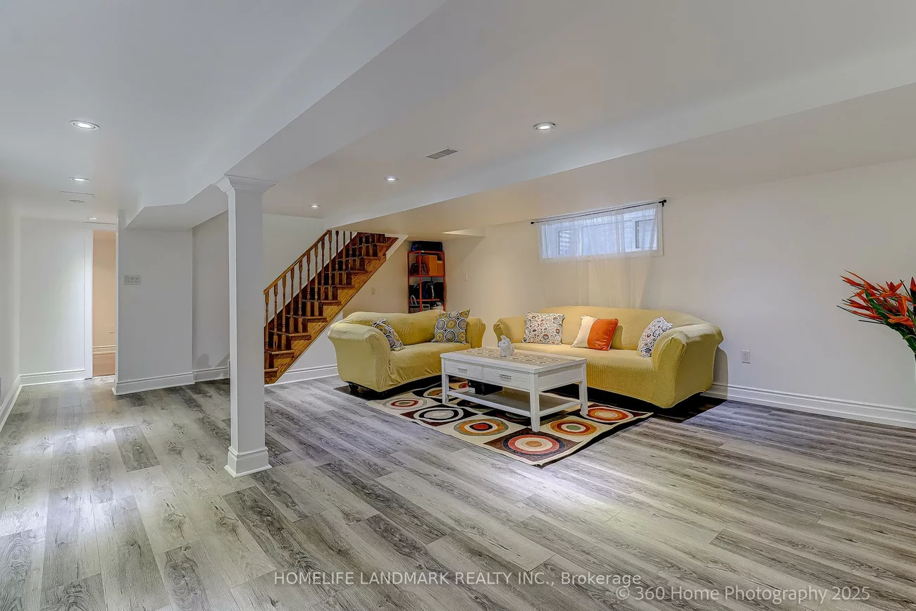 38, Moorecroft, Ionview, Toronto