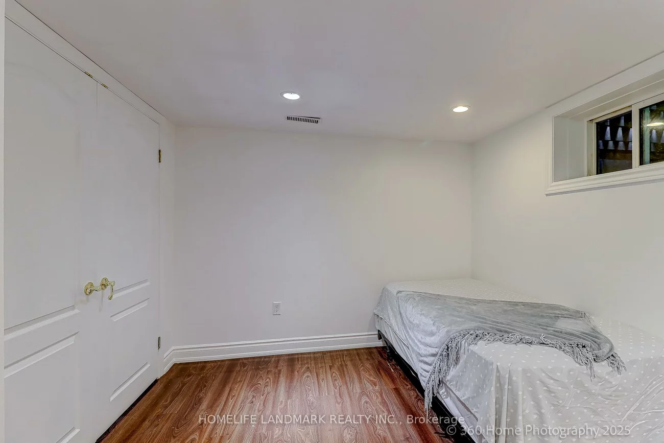 38, Moorecroft, Ionview, Toronto