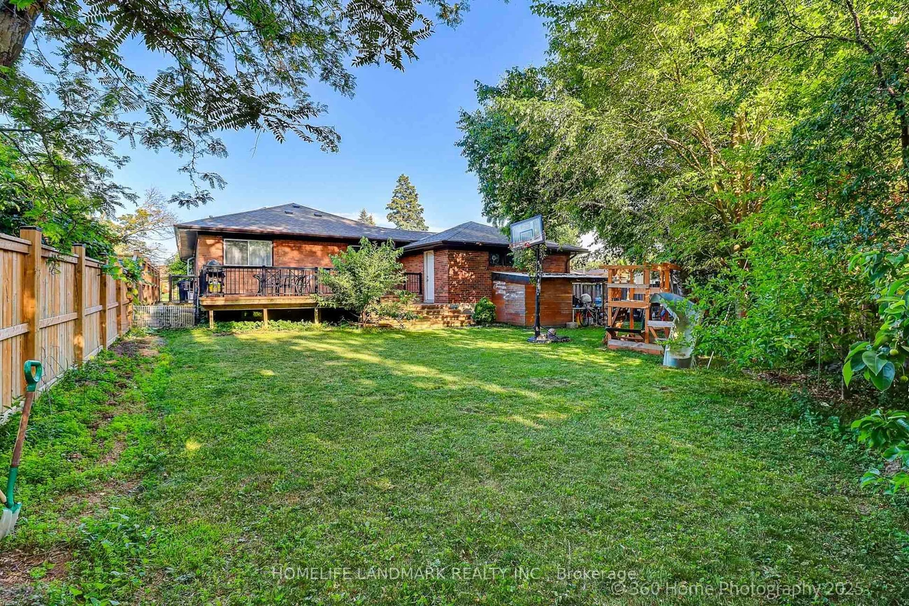 38, Moorecroft, Ionview, Toronto