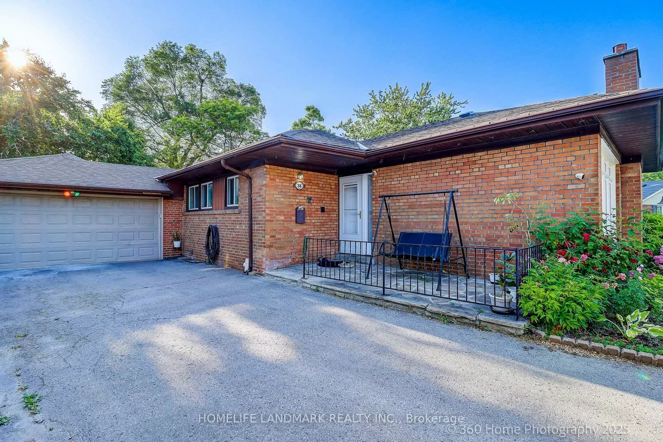 38, Moorecroft, Ionview, Toronto