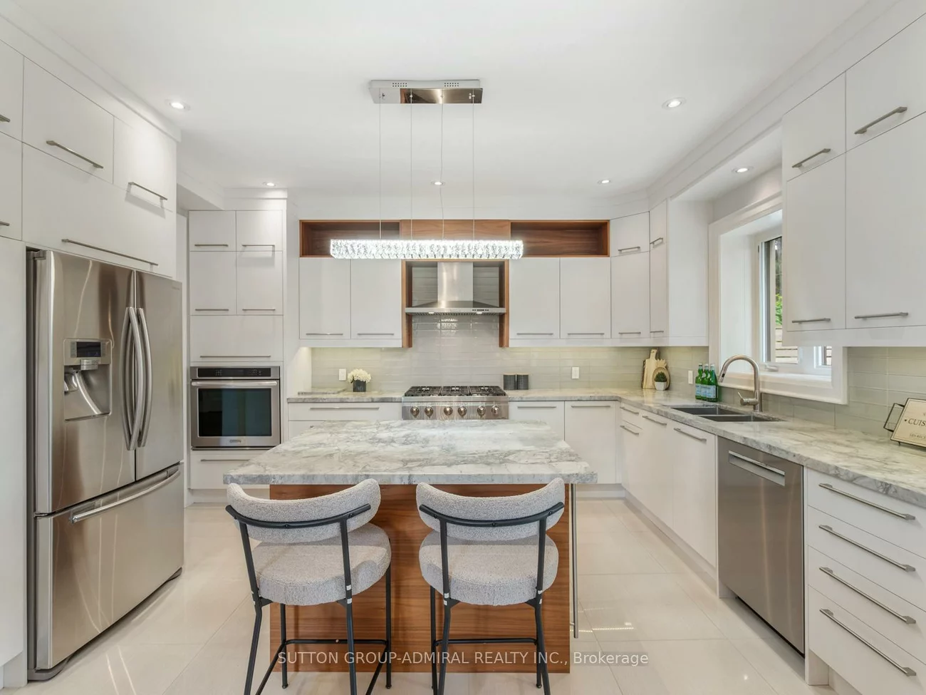 1, Dustan, East York, Toronto