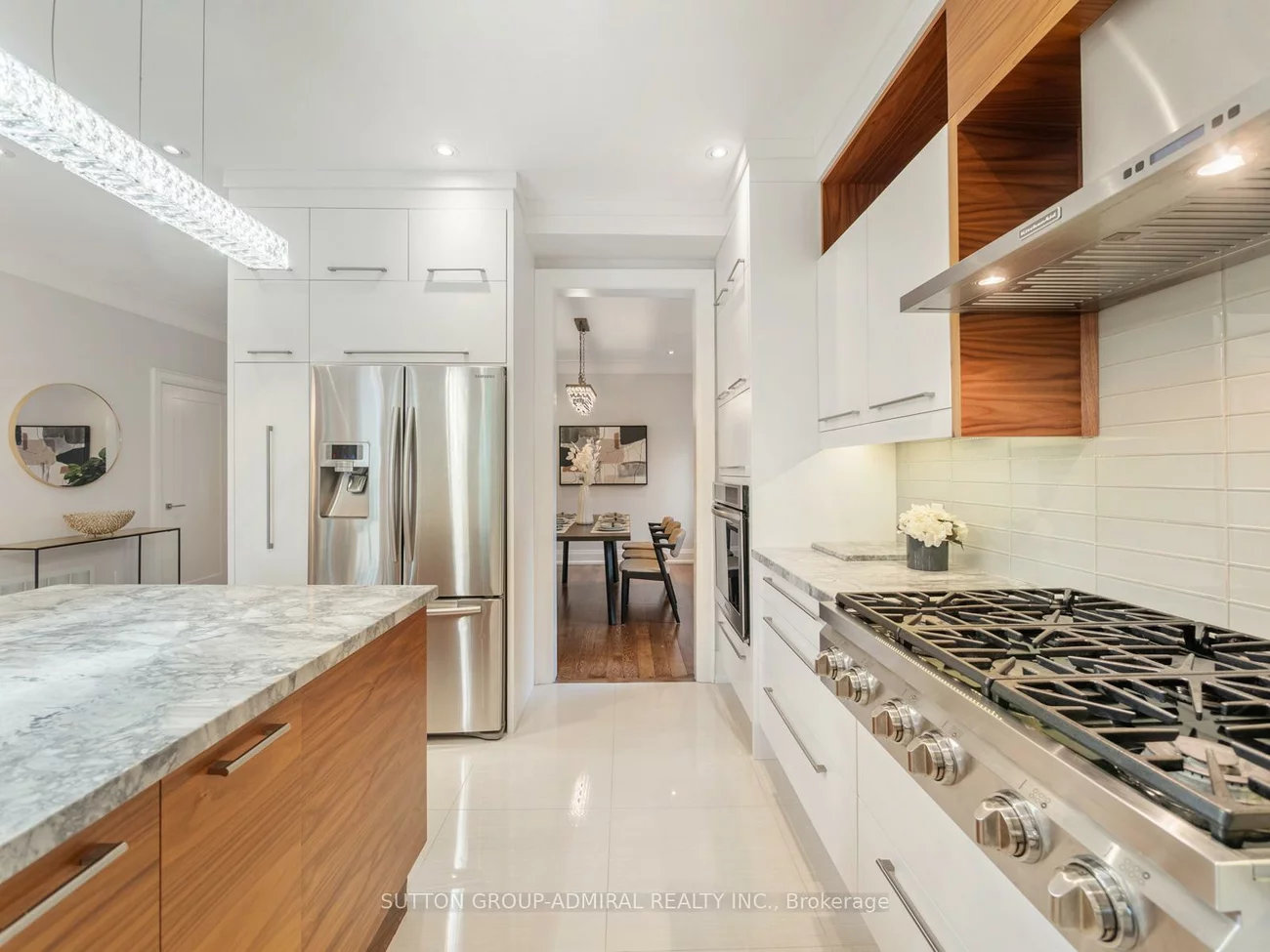 1, Dustan, East York, Toronto
