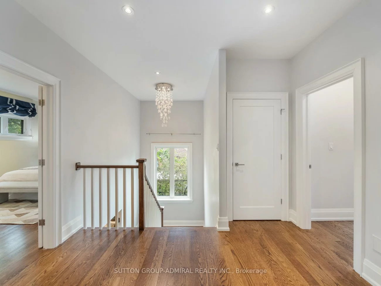 1, Dustan, East York, Toronto