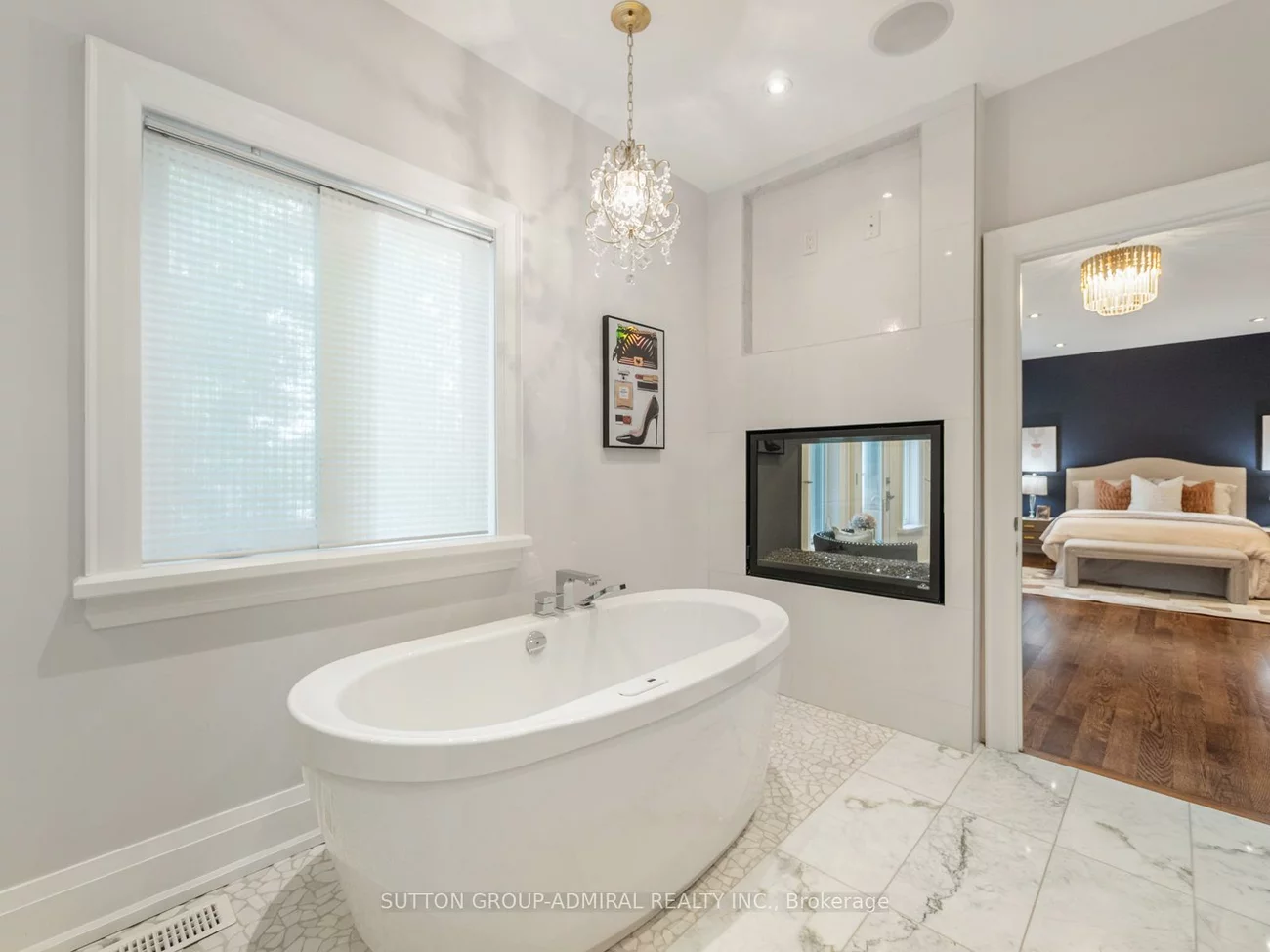 1, Dustan, East York, Toronto