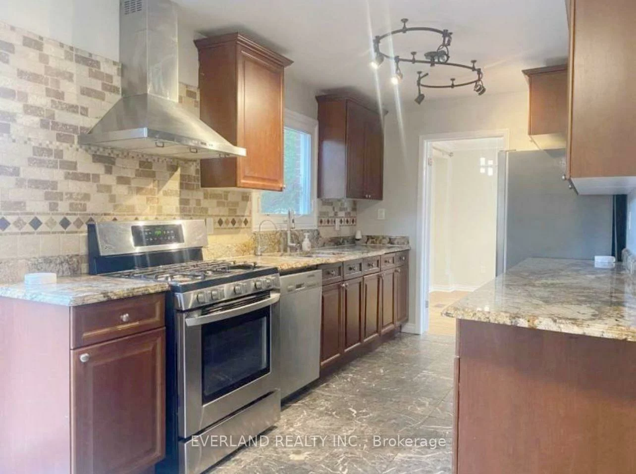 573, Huntingwood, Tam O'Shanter-Sullivan, Toronto