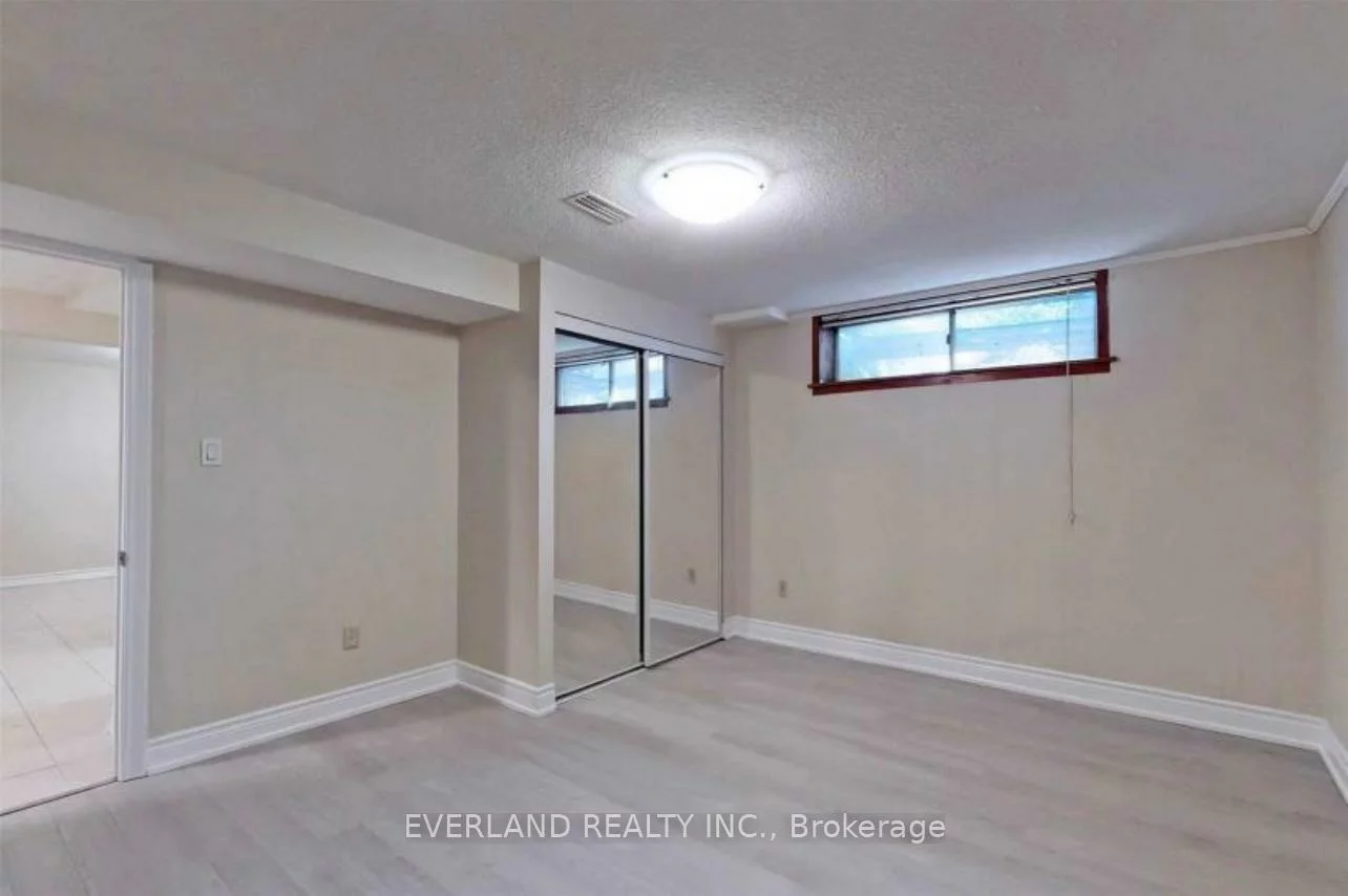 573, Huntingwood, Tam O'Shanter-Sullivan, Toronto