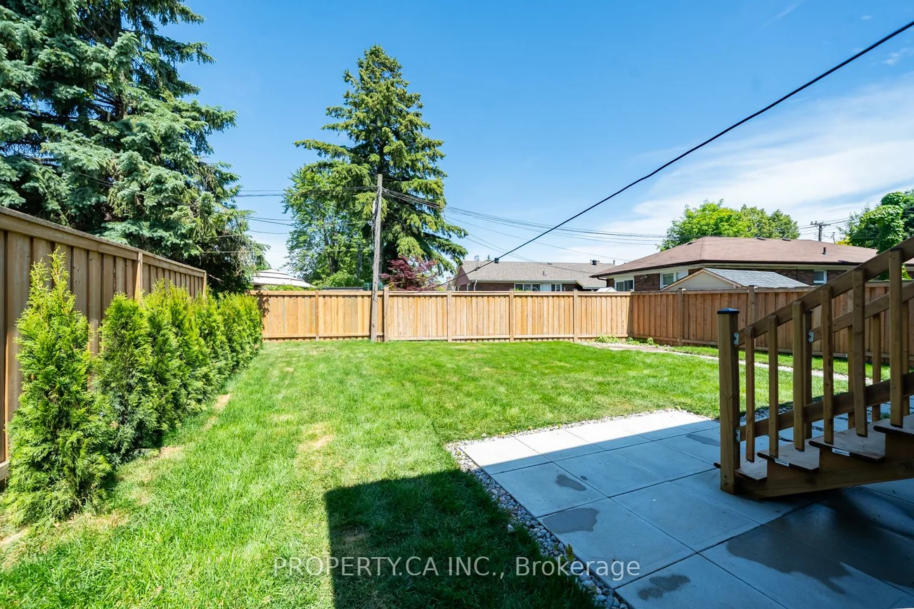 33, Moorecroft, Ionview, Toronto