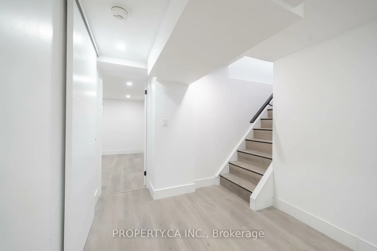 33, Moorecroft, Ionview, Toronto