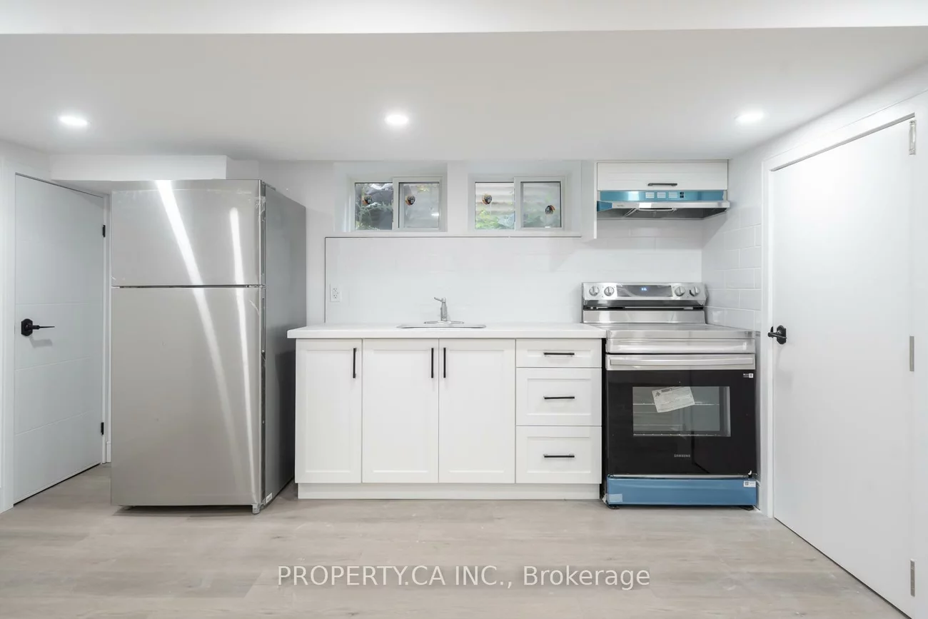 33, Moorecroft, Ionview, Toronto