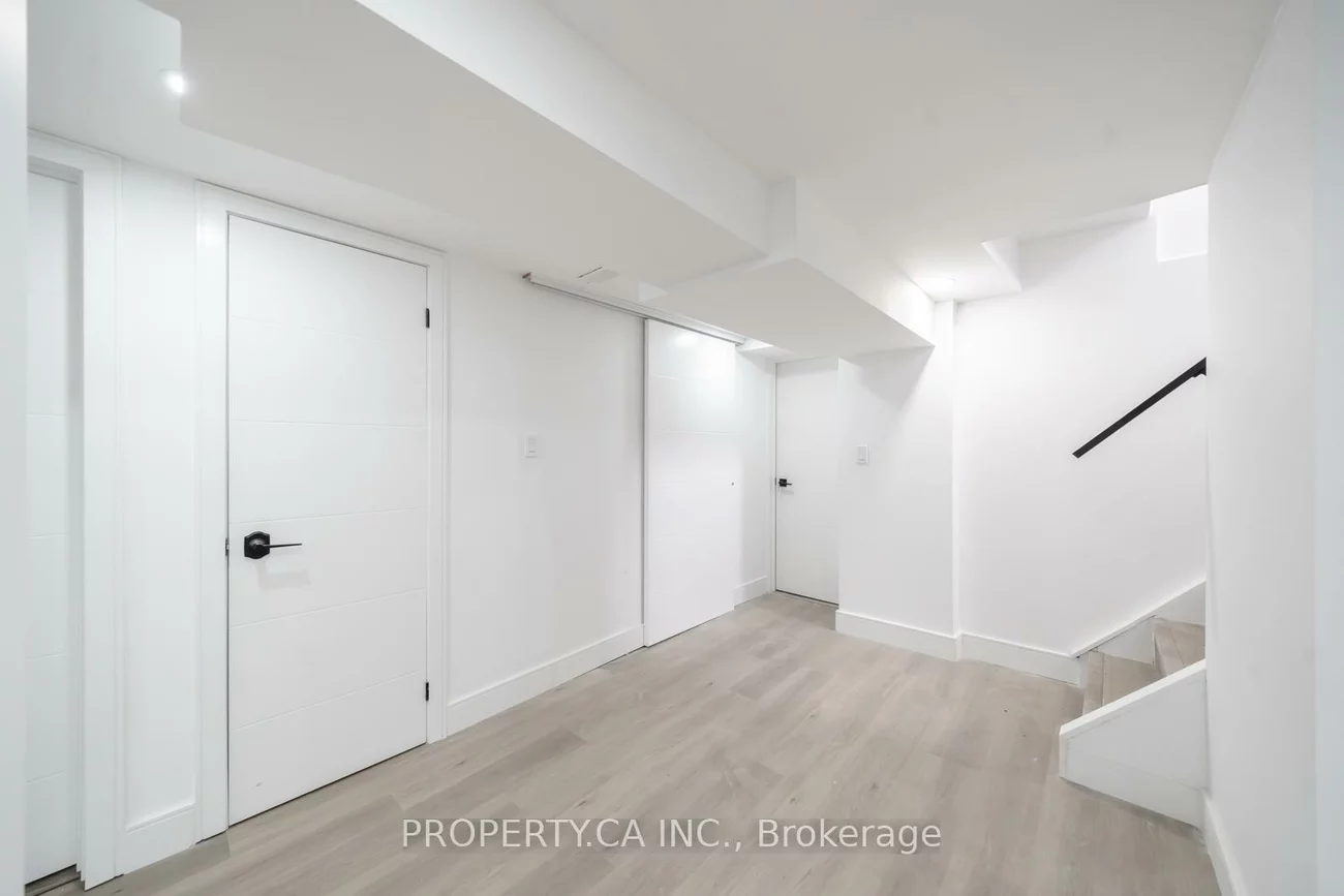 33, Moorecroft, Ionview, Toronto