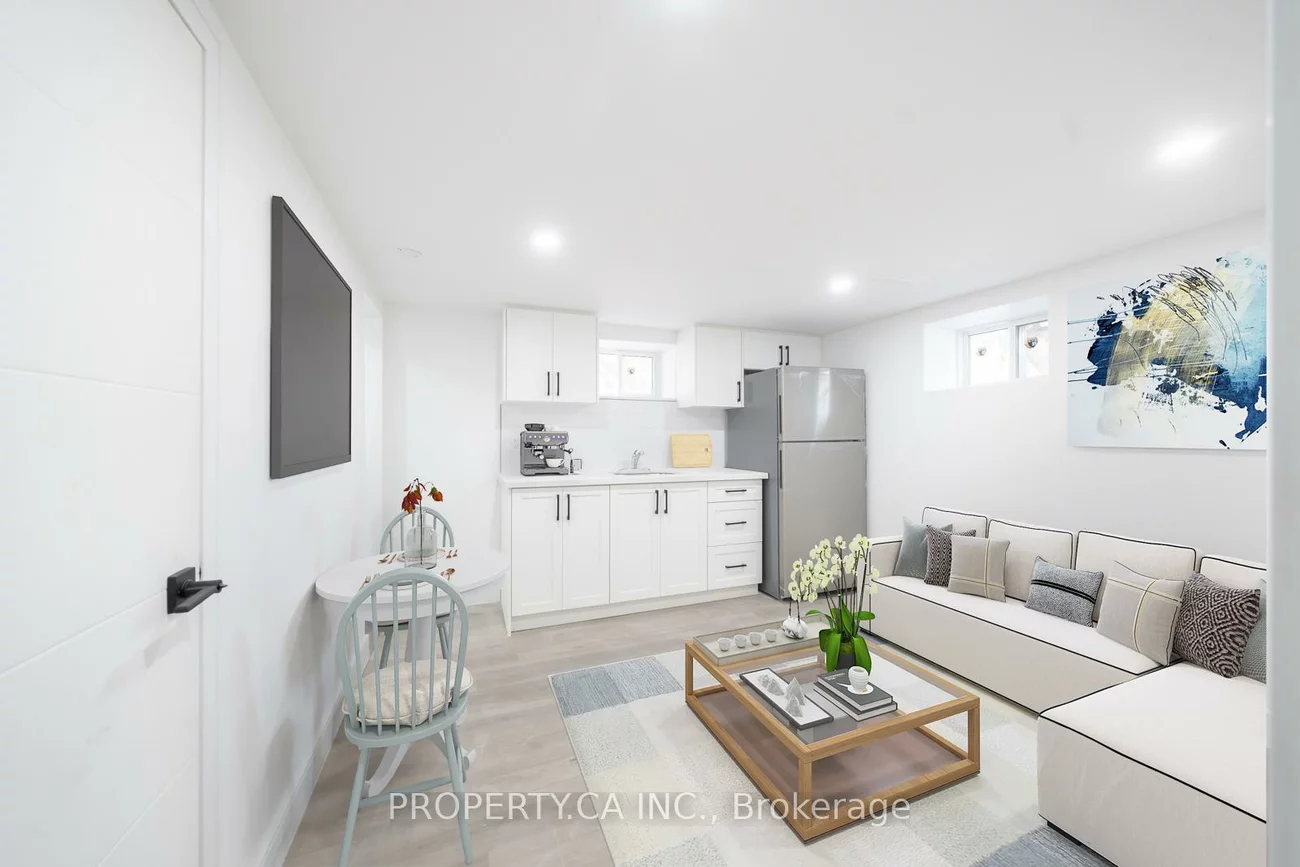 33, Moorecroft, Ionview, Toronto